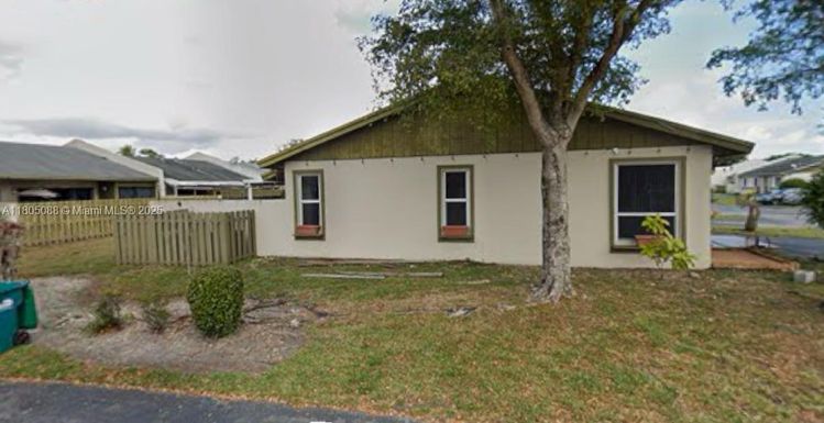 12261 SW 118th Ter, Miami FL 33186