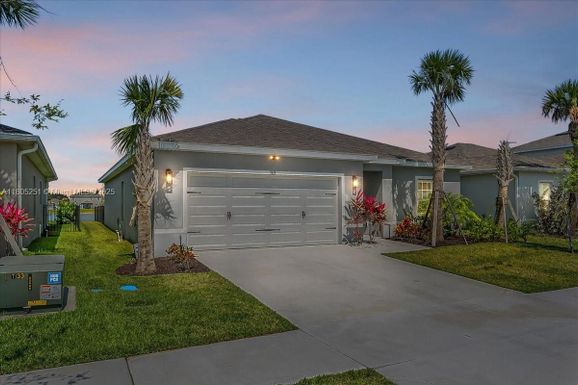 503 Cherimoya St, Fort Pierce FL 34981