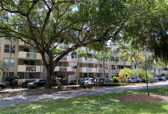 1800 Sans Souci Blvd # 119, North Miami FL 33181