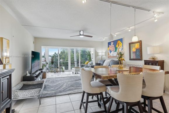 3050 NE 47th Ct # 205, Fort Lauderdale FL 33308