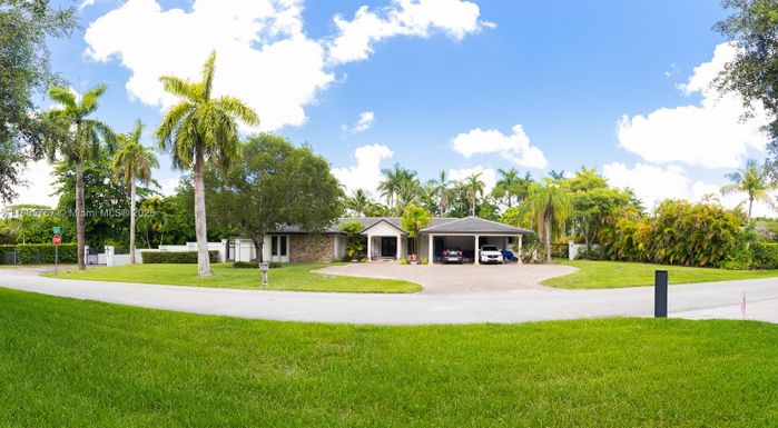 6805 SW 82nd Ct, Miami FL 33143