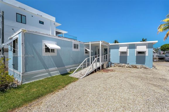 137 Grassy Rd, Key Largo FL 33037