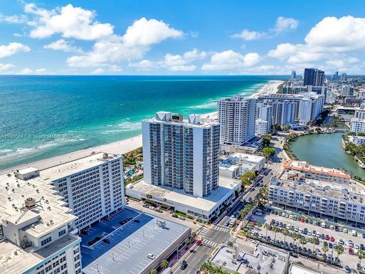 2655 Collins Ave # 1501, Miami Beach FL 33140