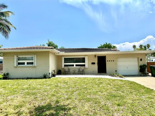 2040 N Hibiscus Dr, North Miami FL 33181