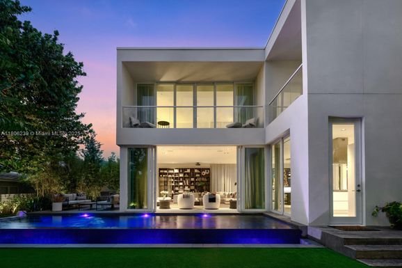 4700 N Meridian Ave, Miami Beach FL 33140