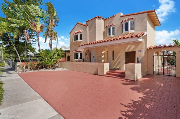 1727 SW 11th Ter, Miami FL 33135