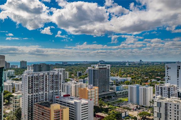 88 SW 7th St # 2504, Miami FL 33130
