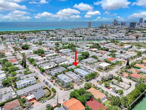 847 81st St, Miami Beach FL 33141