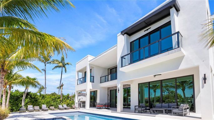 12710 Maple Rd, North Miami FL 33181