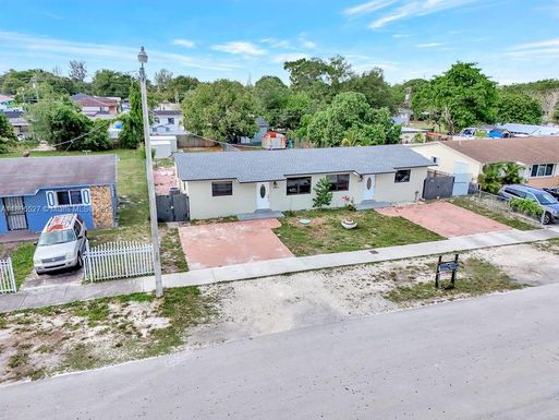 3960 NW 164th St, Miami Gardens FL 33054