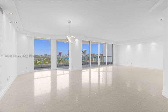 21200 Point Pl # 1802, Aventura FL 33180