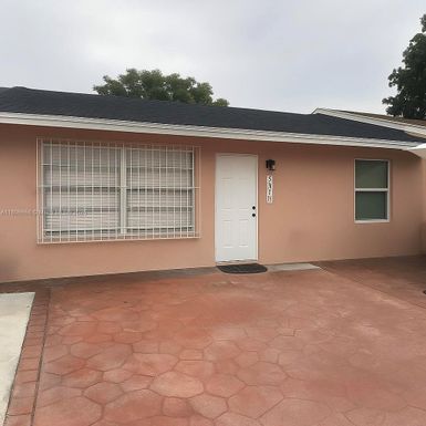 18719 NW 45th Ave, Miami Gardens FL 33055