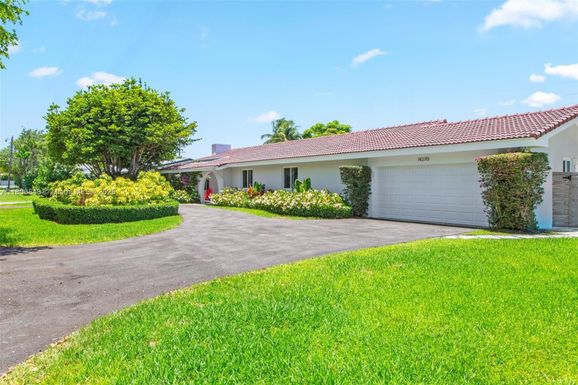 14270 SW 74th Ct, Palmetto Bay FL 33158