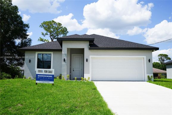 2006 Hercules rd, La Belle FL 33935
