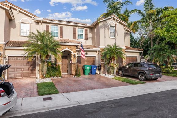 22607 SW 89th Pl, Cutler Bay FL 33190