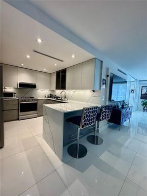 9801 Collins Ave # 19J, Bal Harbour FL 33154