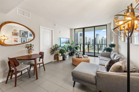 1600 NE 1st Ave # 2907, Miami FL 33132
