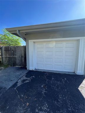 410 Pennsylvania Ave # 1, Fort Lauderdale FL 33312