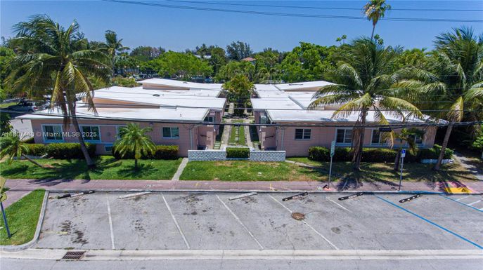 1785 Calais Dr # 8, Miami Beach FL 33141