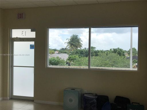 15192 SW 137th St # 13, Miami FL 33196