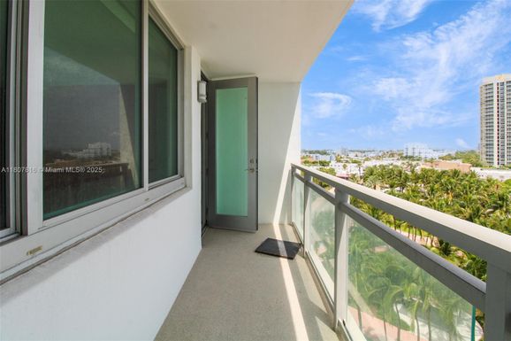 7135 Collins Ave # 934, Miami Beach FL 33141