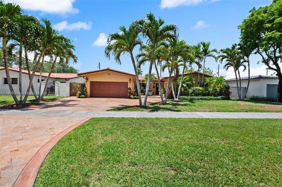 991 Dove Ave, Miami Springs FL 33166