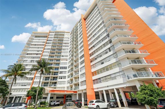 1351 NE Miami Gardens Dr # 1111E, Miami FL 33179