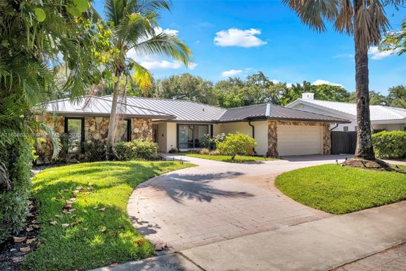 3721 N Park Rd, Hollywood FL 33021