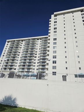 5701 E Collins Ave, Miami Beach FL 33140