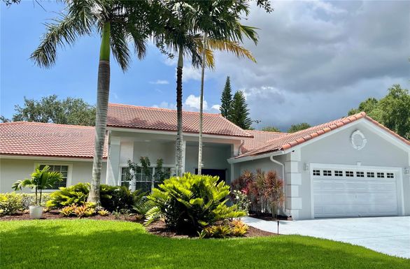 20390 NW 2nd St, Pembroke Pines FL 33029