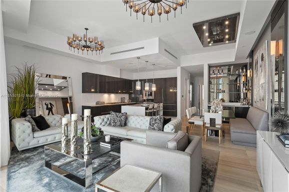 3250 NE 188th St, Aventura FL 33180