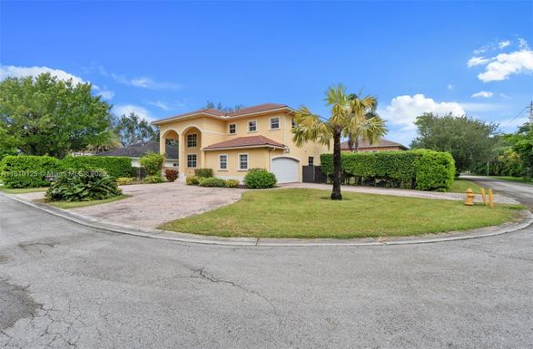 10733 SW 97th terrace, Miami FL 33176