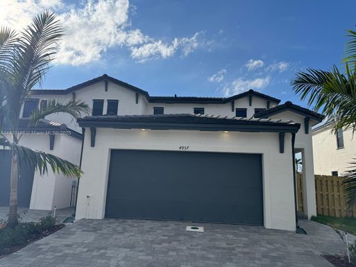 4957 Peacock Way # 0, Dania Beach FL 33312