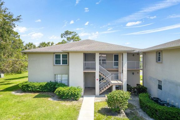 20 Lake Vista Trl # 107, Port St. Lucie FL 34952
