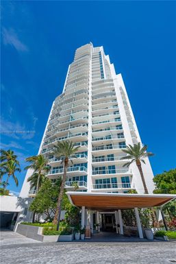 50 S Pointe Dr # 606, Miami Beach FL 33139