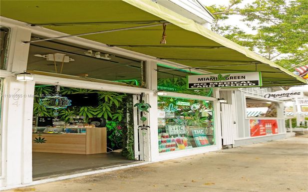704 Duval St, Key West FL 33040