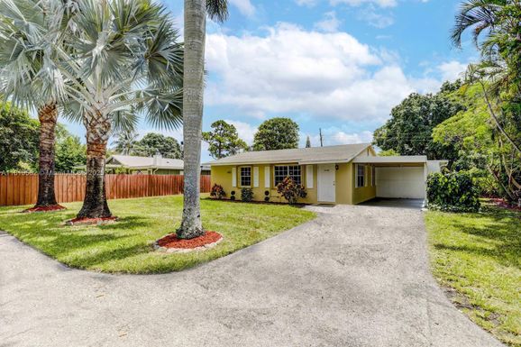 5156 Hartwick Ln, West Palm Beach FL 33415
