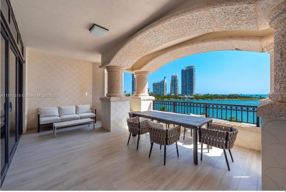 7055 Fisher Island Dr # 7055, Miami Beach FL 33109
