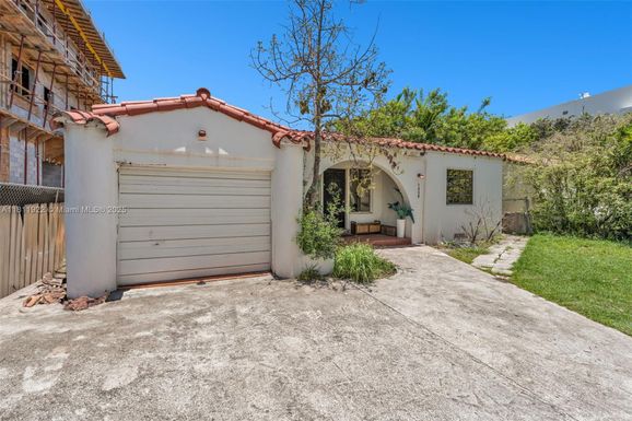 1339 14th Ter, Miami Beach FL 33139