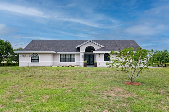 17506 W Sycamore, Loxahatchee FL 33470
