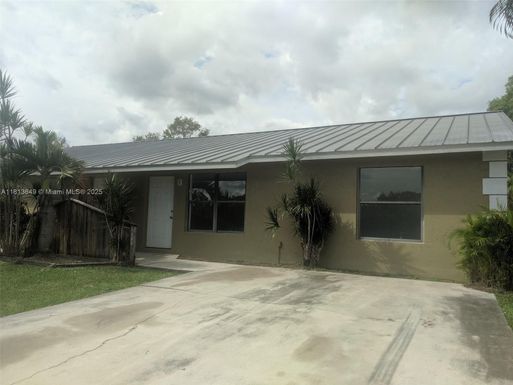 4808-4810 SE Salvatori Road, Stuart FL 34997