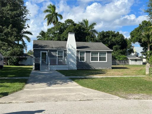 416 N Deane Duff Ave, Clewiston FL 33440
