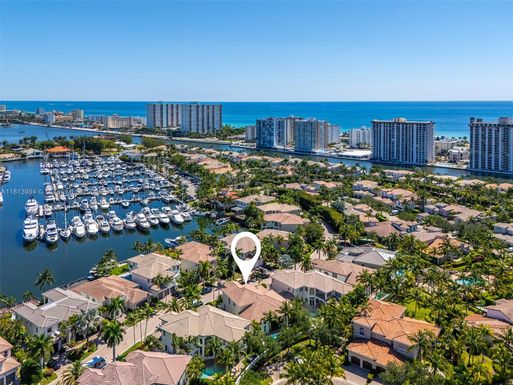 1445 Commodore Way, Hollywood FL 33019