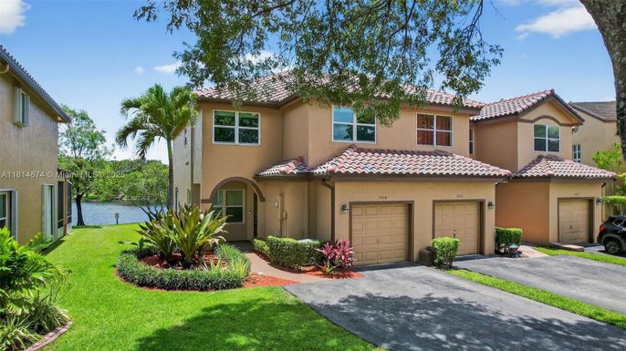 1860 SW 53rd Ave, Plantation FL 33317