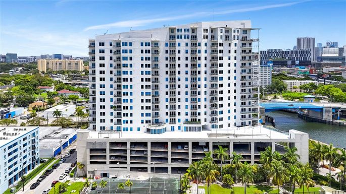 10 SW South River Dr # 1509, Miami FL 33130