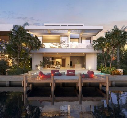 7725 NE 8th Ave, Miami FL 33138