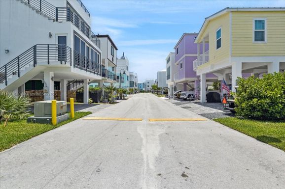 94825 Overseas Hwy #70, Key Largo FL 33037