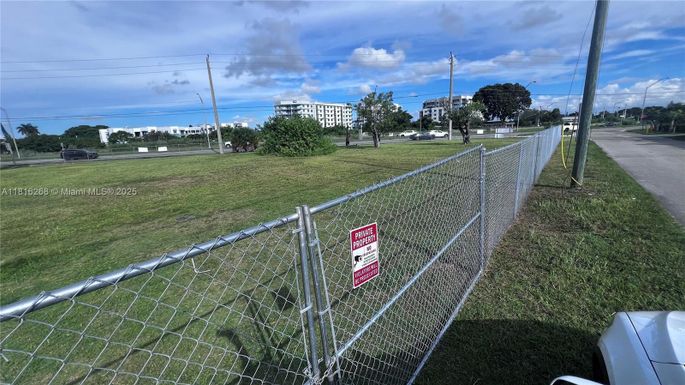 21720 SW 118th Ave, Miami FL 33170