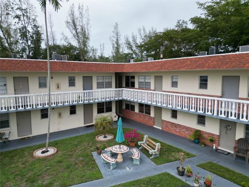 1551 N 12th Ct # 4B, Hollywood FL 33019