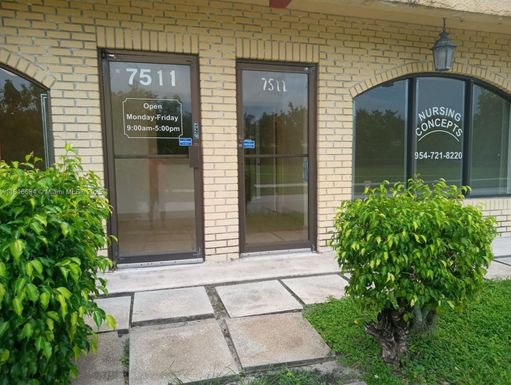 6412 N University Dr # 7511, Tamarac FL 33321